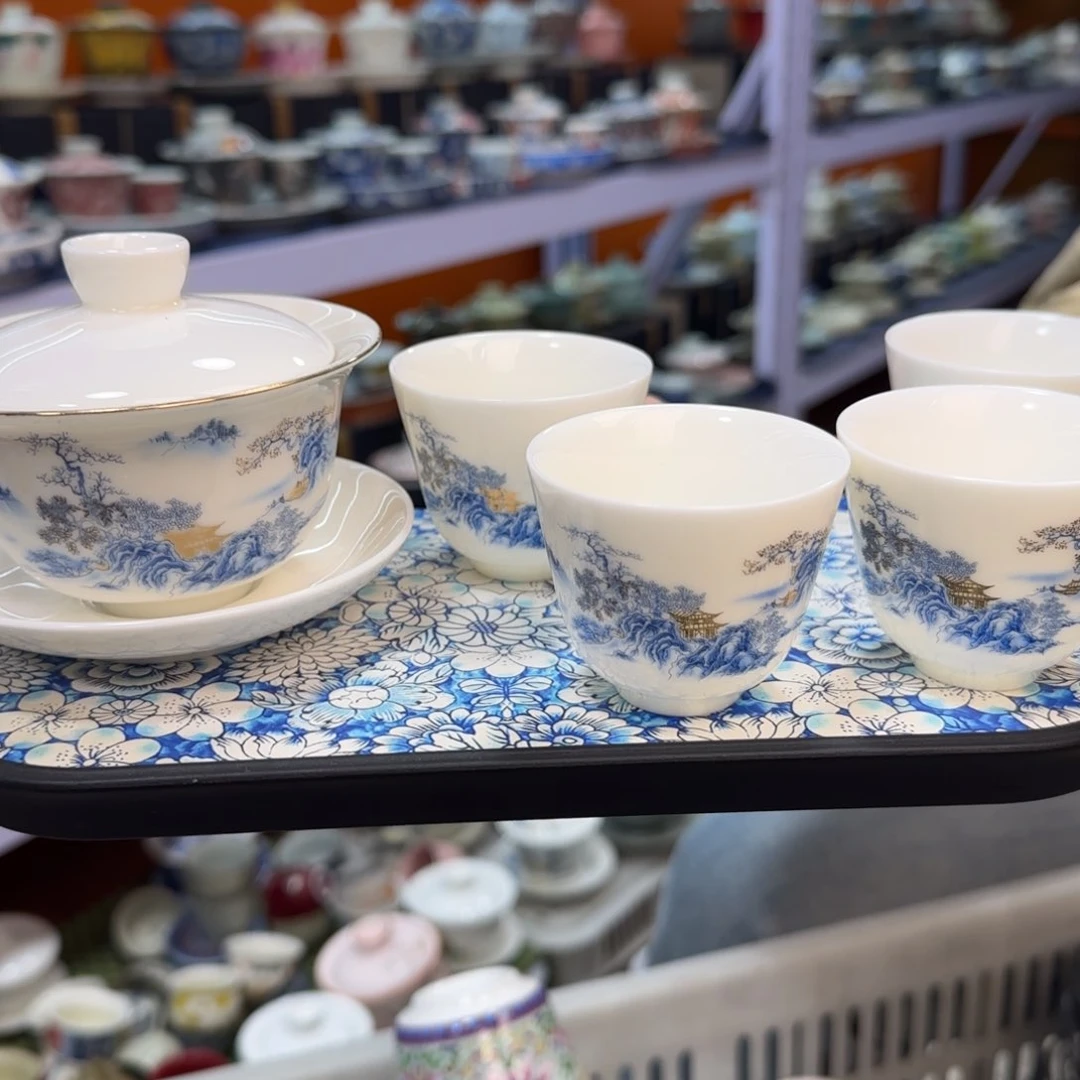 高温下的高温天气使人心情