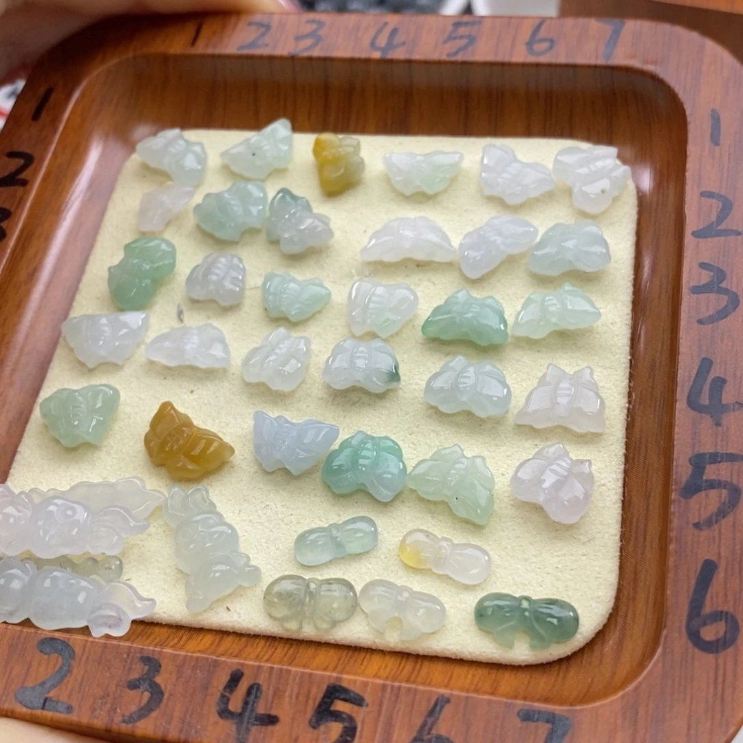 翡翠颈饰未镶嵌25一个可挑