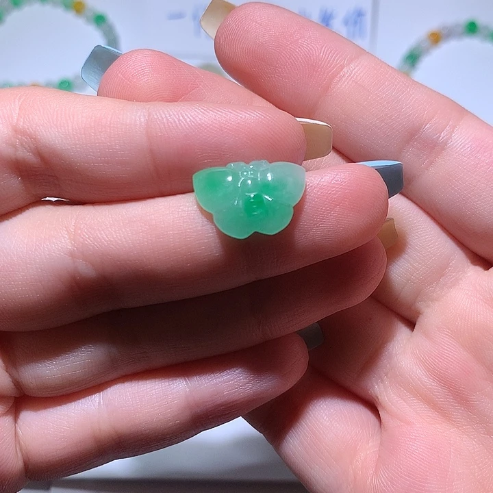 翡翠未镶嵌颈饰无镶嵌30