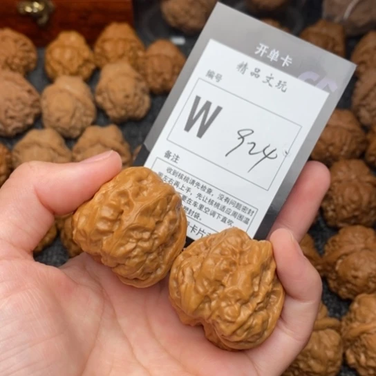 吊坠桃核我是第一百36