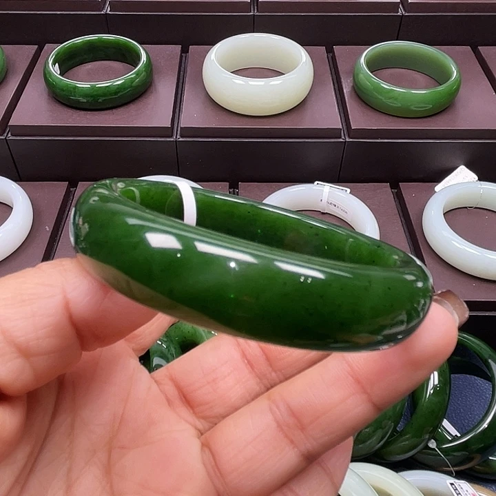 和田玉未镶嵌手镯5859