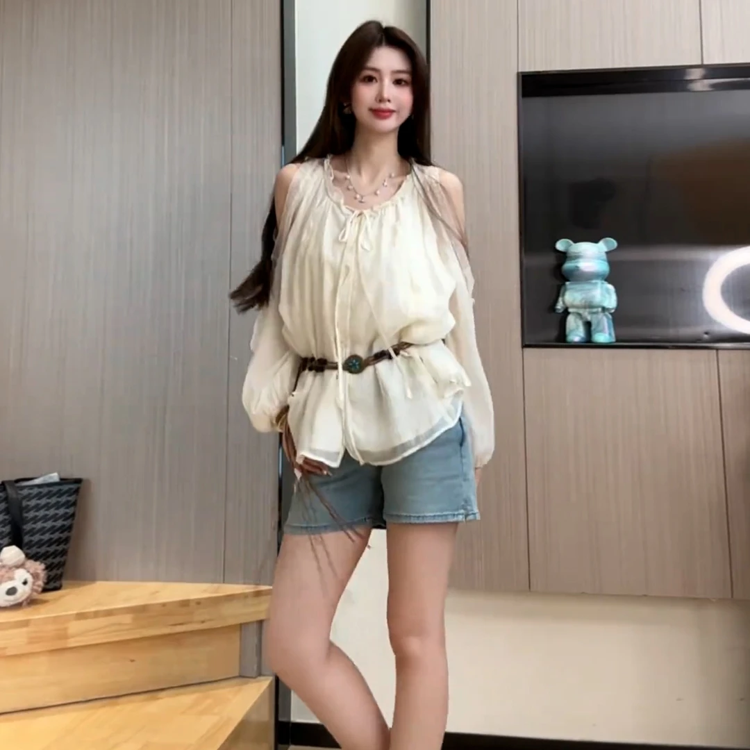 高级感挂脖露肩上衣女秋2025新款小众宽松娃娃衫薄款长袖衬衫5715