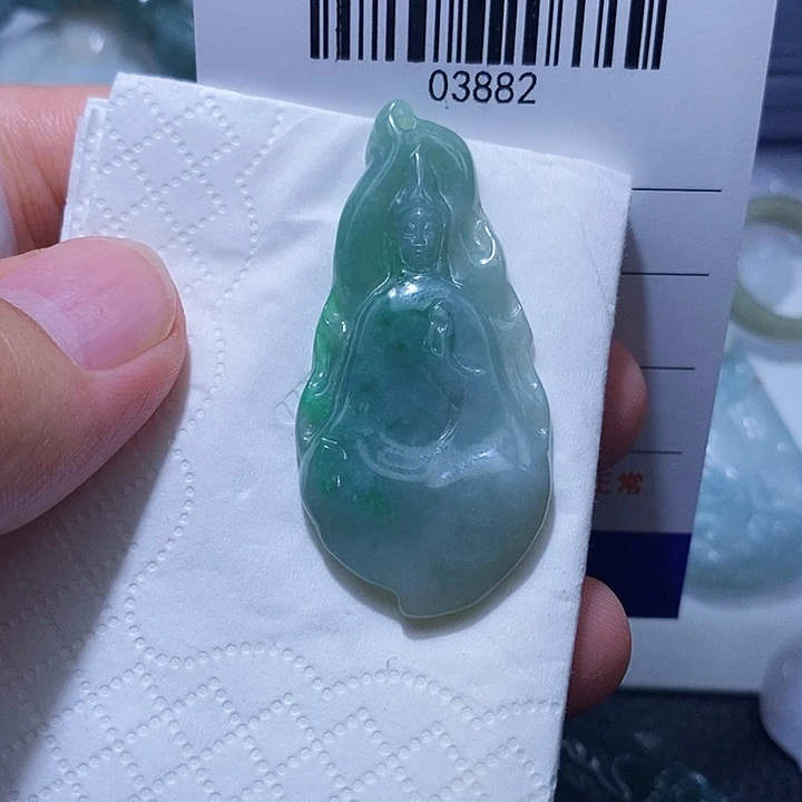 颈饰未镶嵌翡翠天光墟翡翠市场现金代购