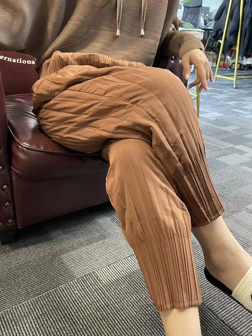 新款【阿琪家】秋冬褶皱加棉保暖百搭棉裤中腰华夫格纯色棉裤外穿