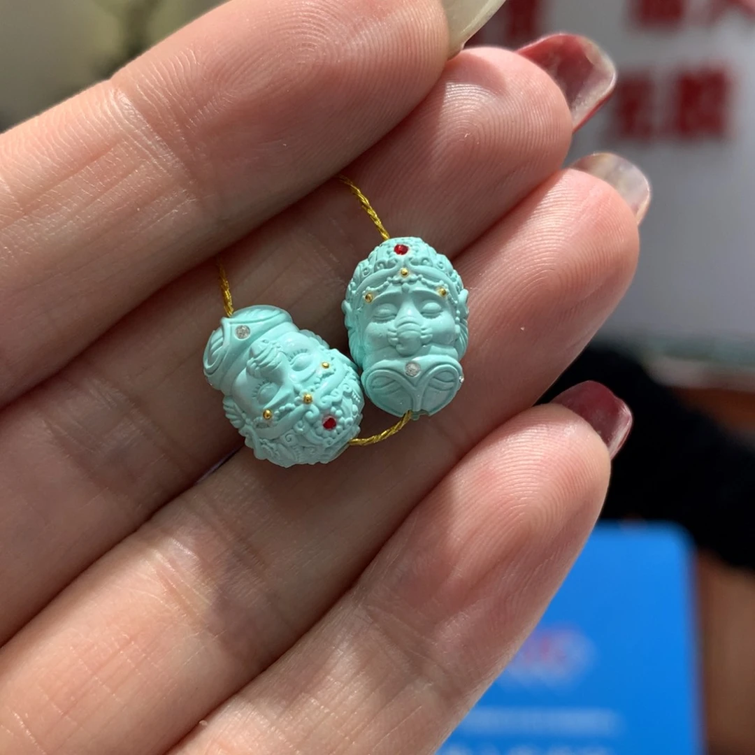 绿松石配饰未镶嵌