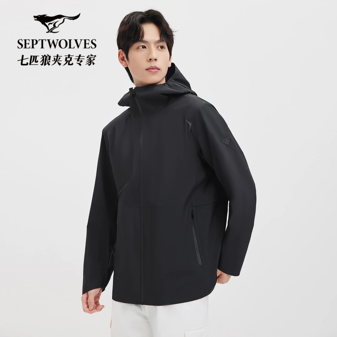 七匹狼男装软壳连帽防水透气速干夹克常规款弹力冲锋衣春季高领