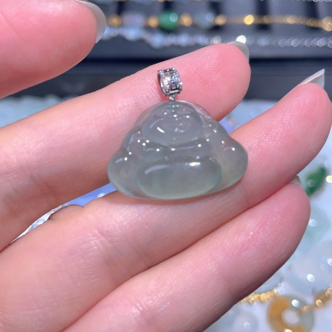 翡翠18K金镶嵌颈饰翡翠