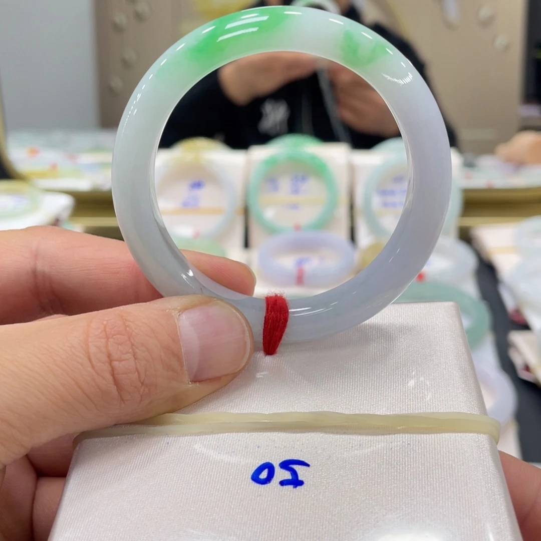 未镶嵌手镯翡翠翡翠