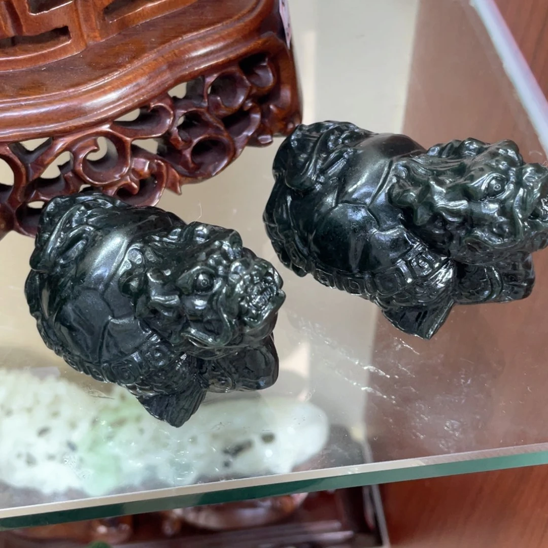 未镶嵌和田玉摆件