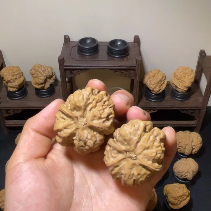 顽***脸文玩核桃把件蛙皇深渊开背蛙