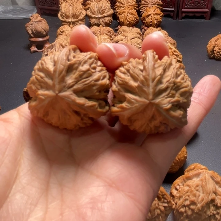 文山三棱33尺寸小手捻核桃哈哈哈哈哈哈哈哈哈