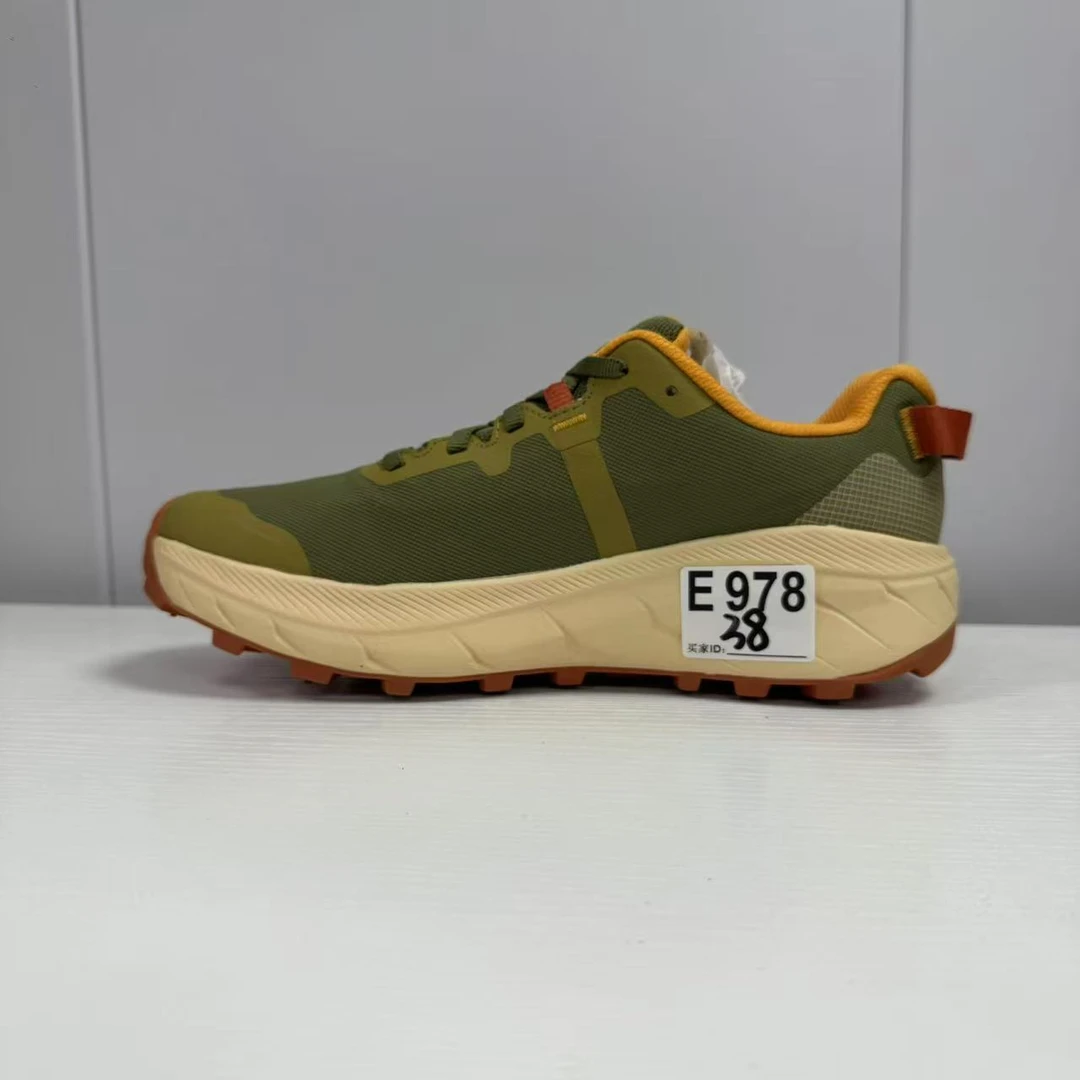 3-（鞋底带钢钉）新款户外运动百搭休闲鞋 E978