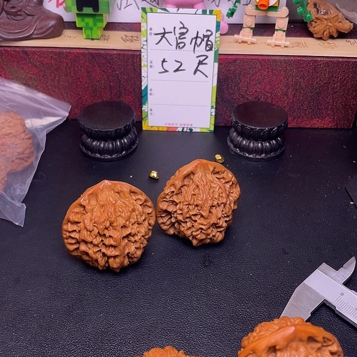 勇****桃核吊坠官帽福利