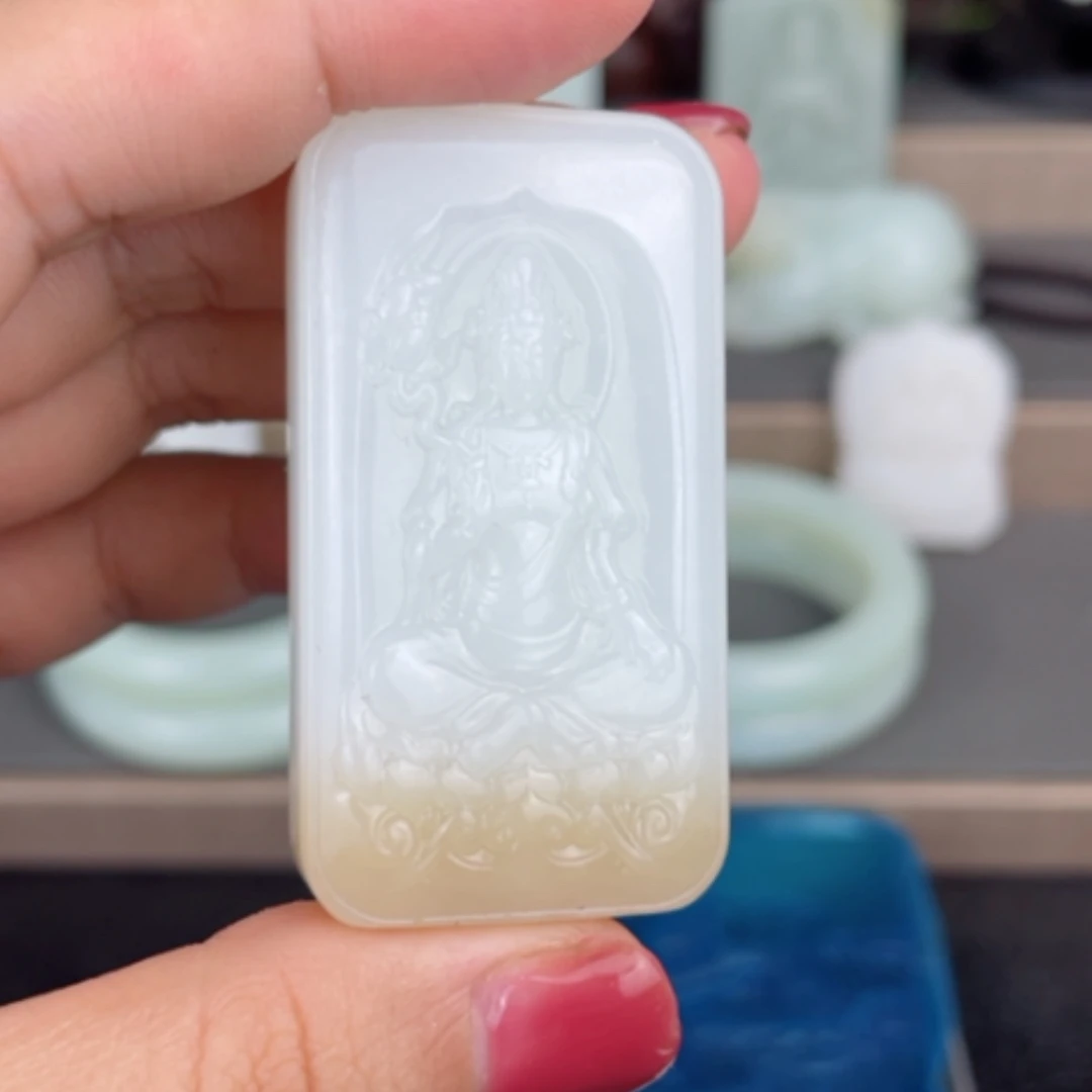【闪购商品】颈饰未镶嵌和田玉