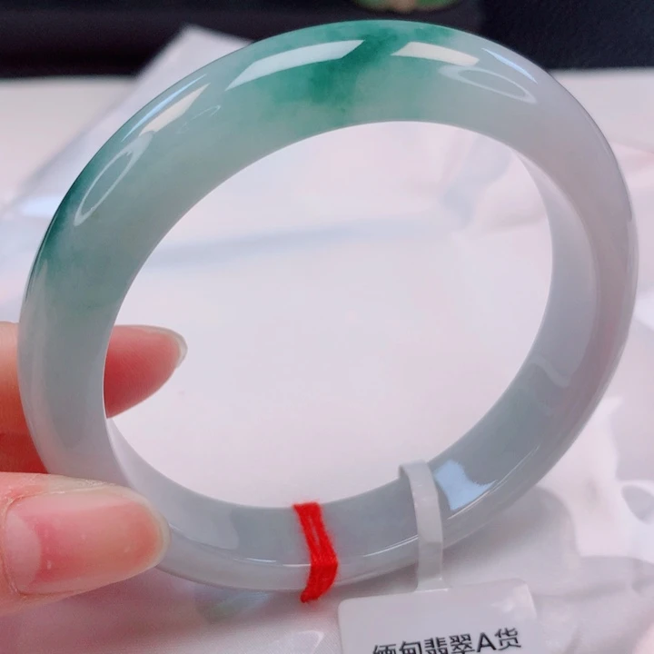 翡翠未镶嵌手镯58圈
