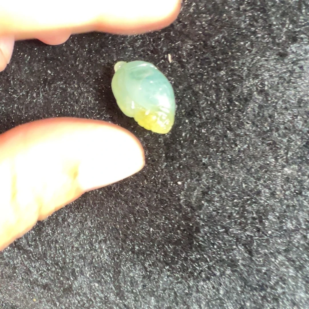 金***‘颈饰未镶嵌翡翠翡翠颈饰