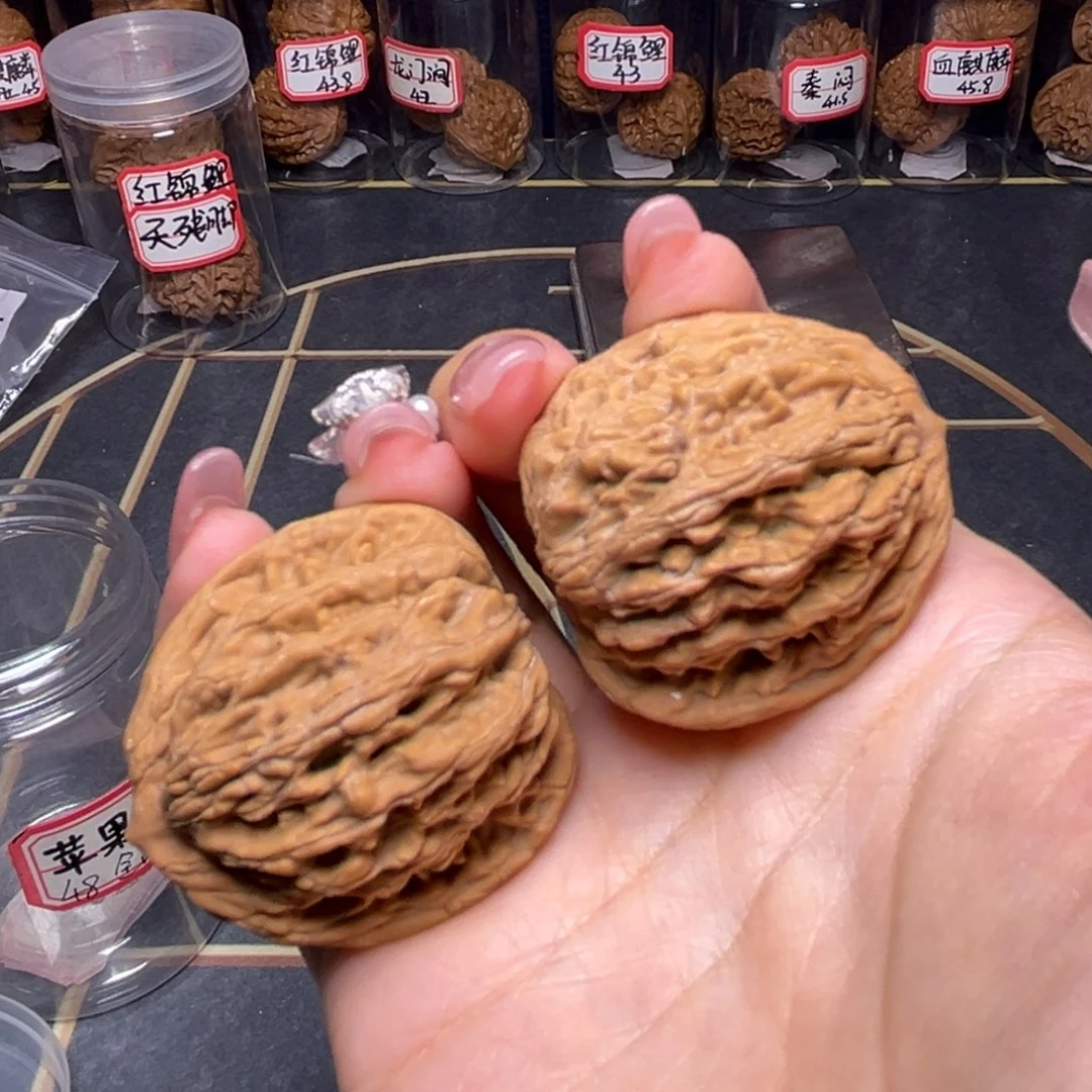 玉***寒文玩核桃吊坠全品虎头