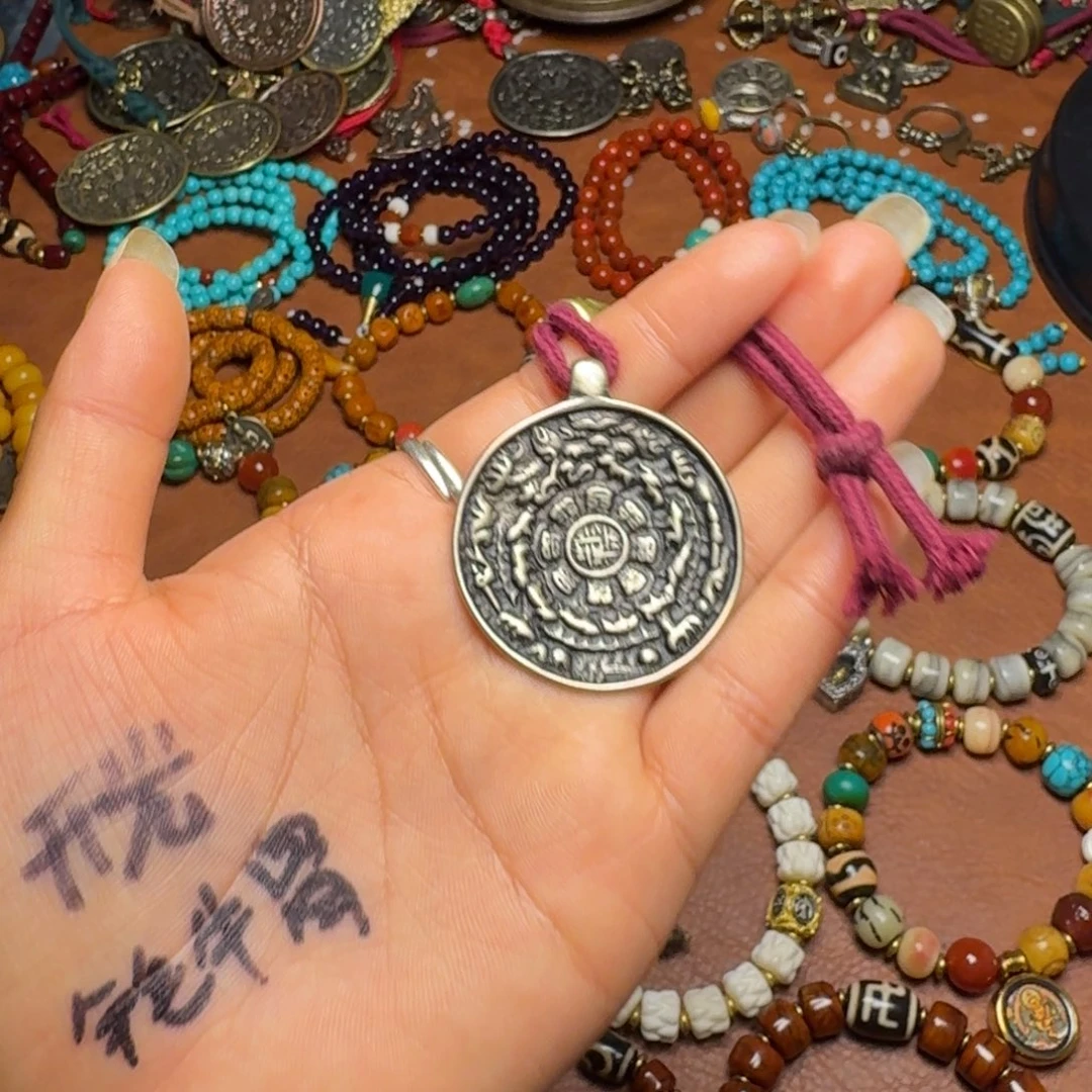 丽***好石英石非金属藏族手串文玩
