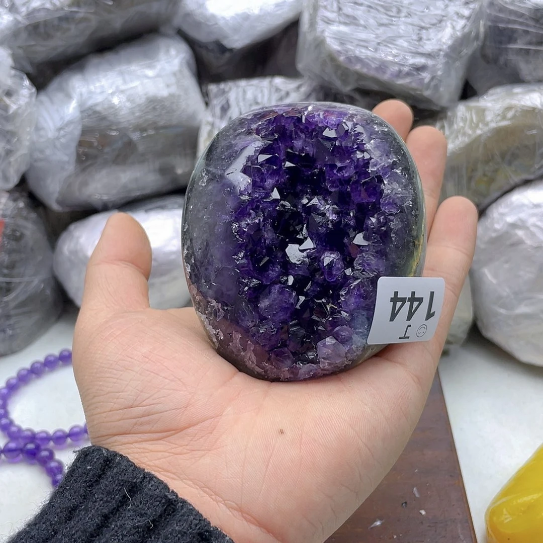紫晶大型摆件（非配饰）未镶嵌