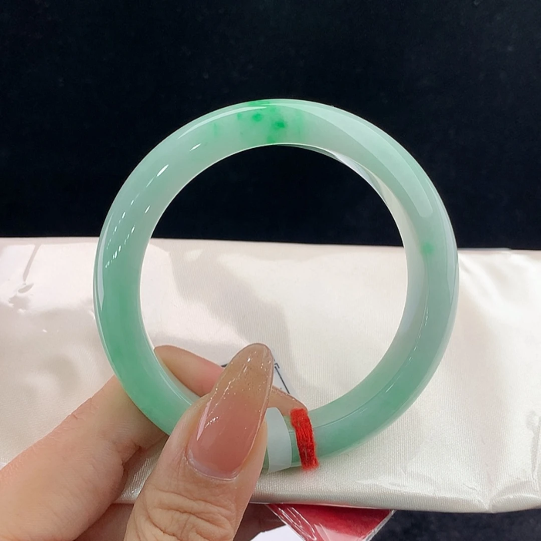 【闪购商品】未镶嵌手镯翡翠正57.7