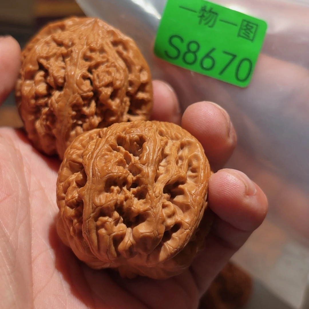 文玩核桃把件粗筋