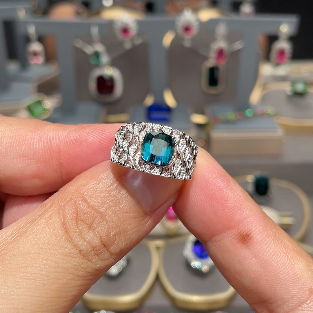 18K金镶嵌戒指碧玺2.47ct