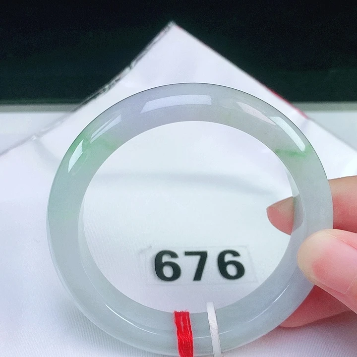 翡翠未镶嵌手镯（圆镯）翡翠手镯