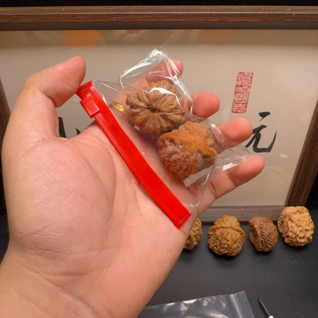 文玩核桃吊坠钢****?文玩核桃铁锤妹妹