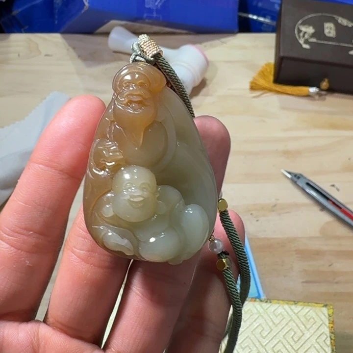 和田玉（糖玉）未镶嵌挂件