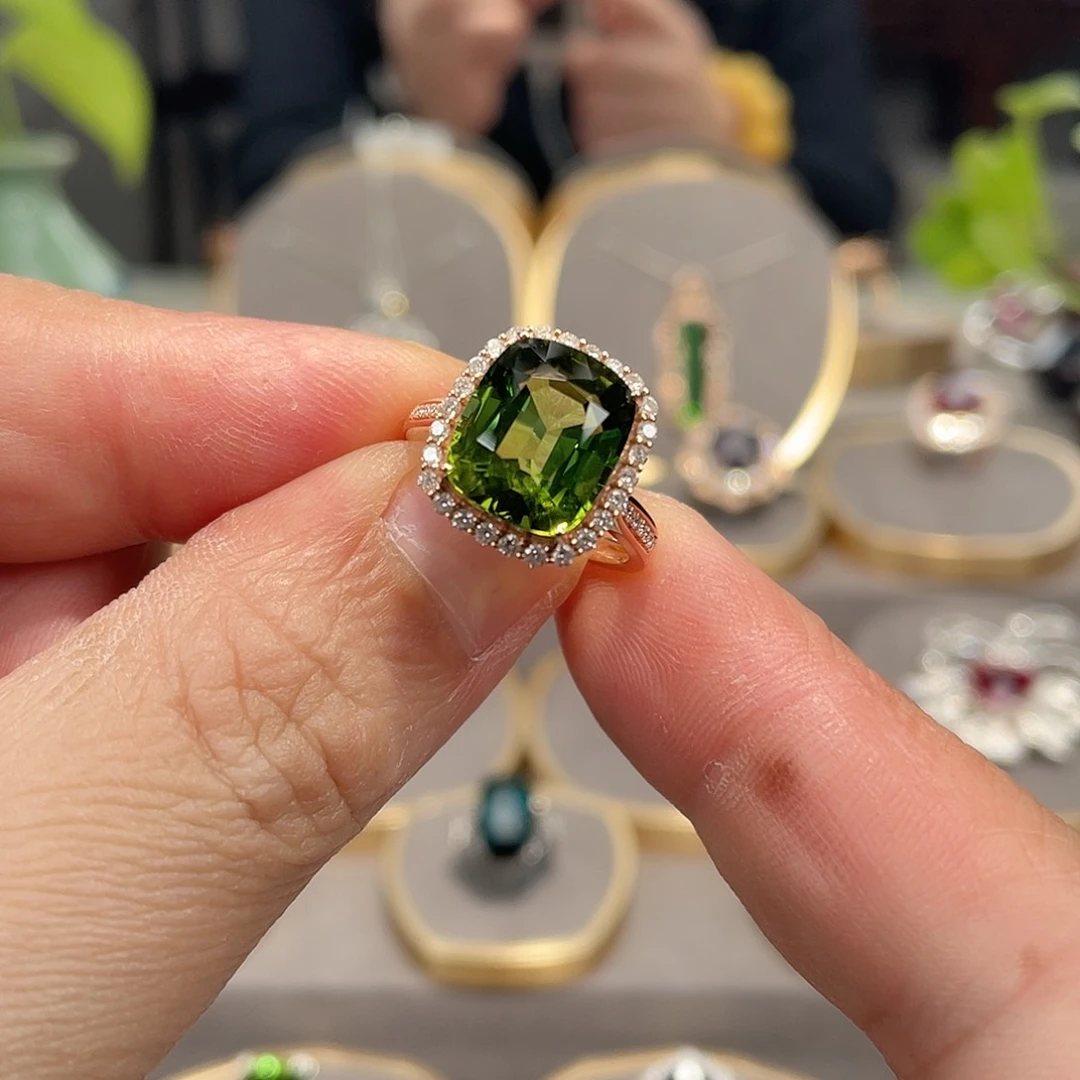 碧玺戒指18K金镶嵌6.94ct