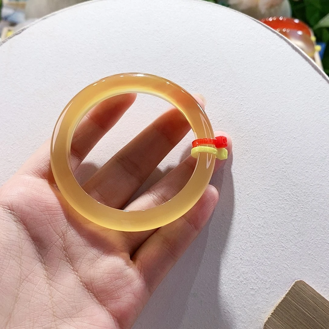 手镯玛瑙/玉髓未镶嵌54