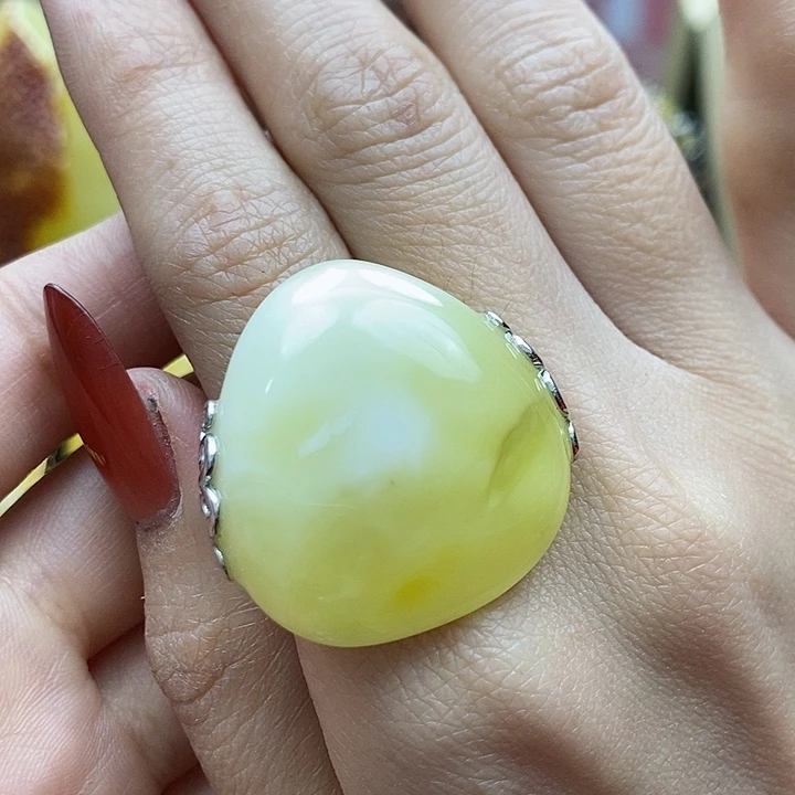 琥珀戒指银S925镶嵌戒指