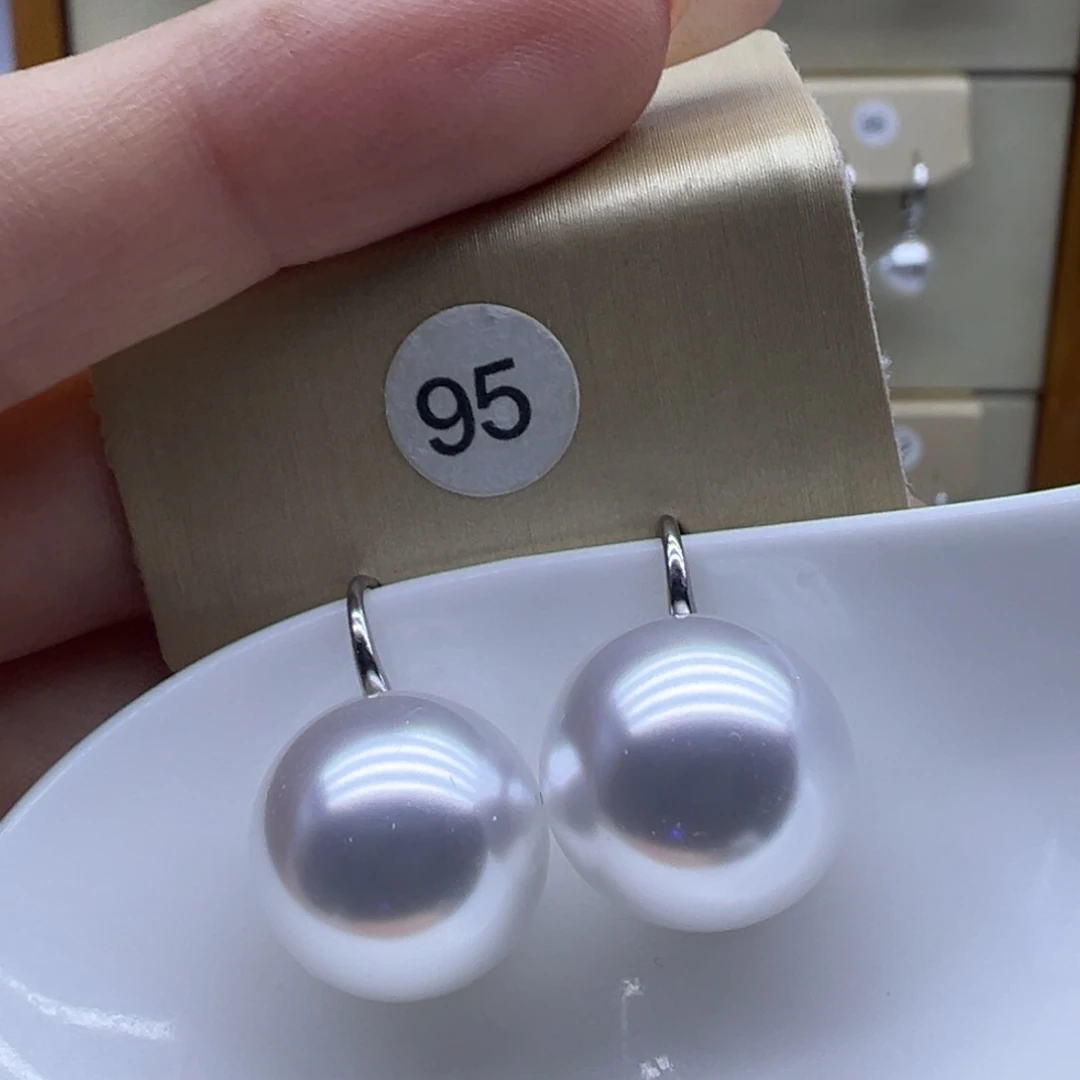 淡水珍珠耳饰未镶嵌