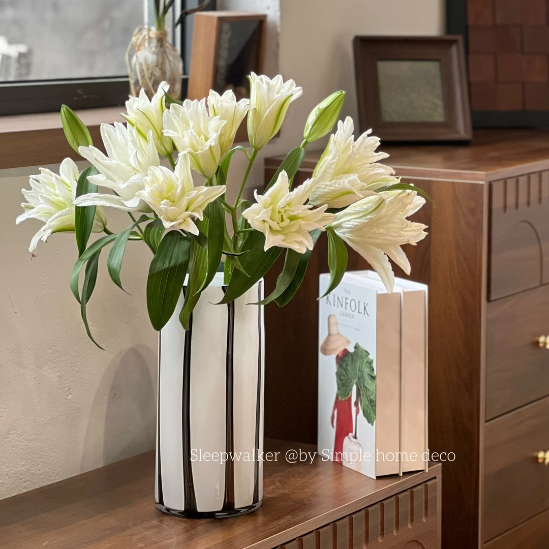 高31cm白色黑条纹厚重龟背竹玫瑰百合玻璃花瓶出口北欧小众花器