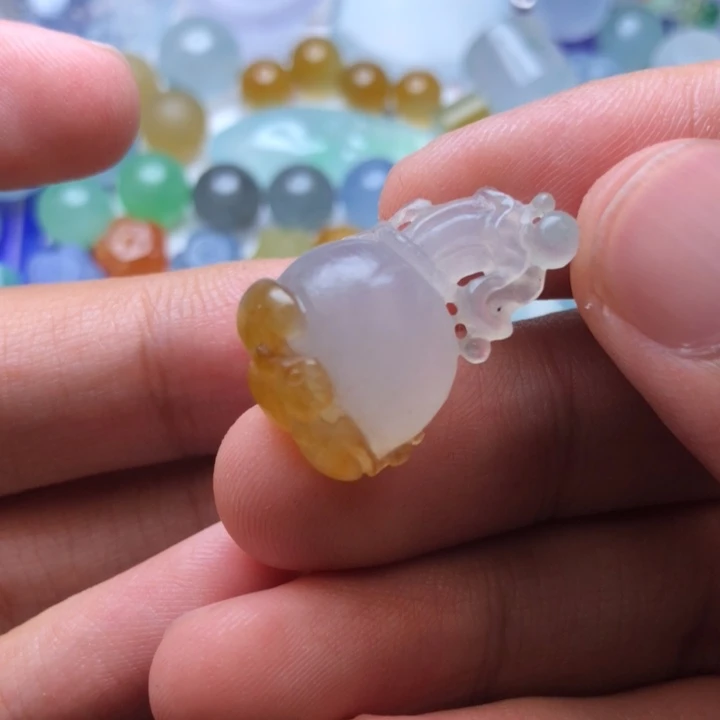 未镶嵌定制翡翠挂件