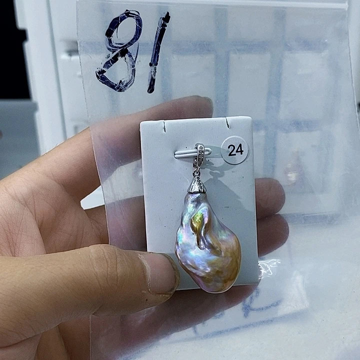 淡水珍珠合金颈饰