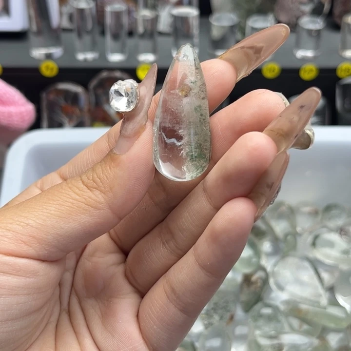 未镶嵌吊坠(赠链)水晶灵**语