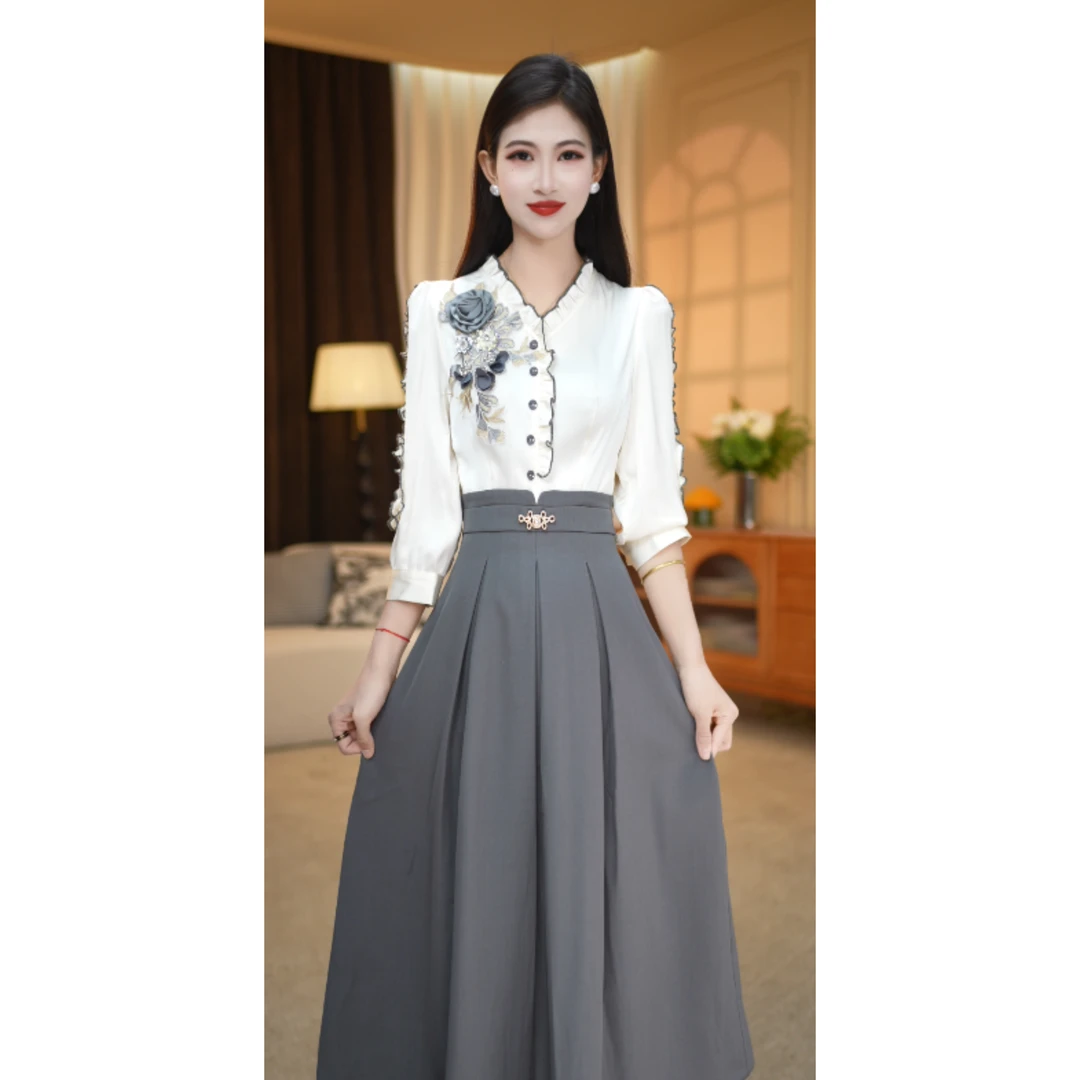 【连衣裙】优雅气质纯色V领设计感时尚中长款连衣裙M-4XL