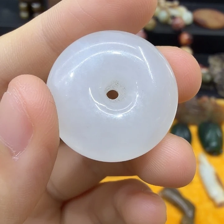 和田玉未镶嵌挂件吊坠