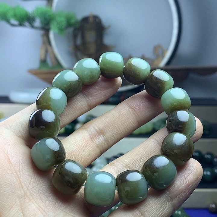 和田玉未镶嵌手串