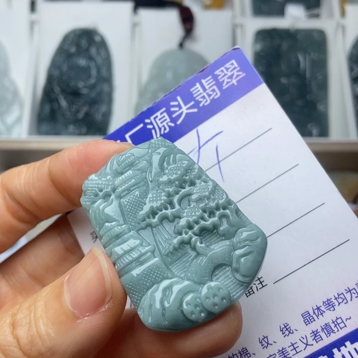 翡翠未镶嵌颈饰翡翠