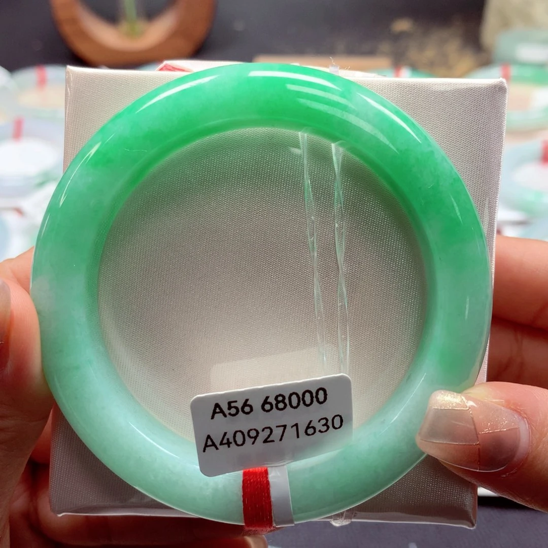 翡翠手镯未镶嵌56正55号88