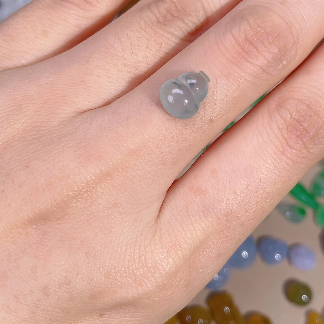 翡翠未镶嵌颈饰天然缅甸A货翡翠葫芦