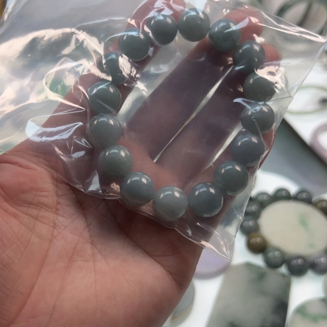 豪***剑翡翠挂件未镶嵌毛