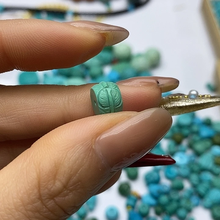 绿松石未镶嵌珠宝奇石