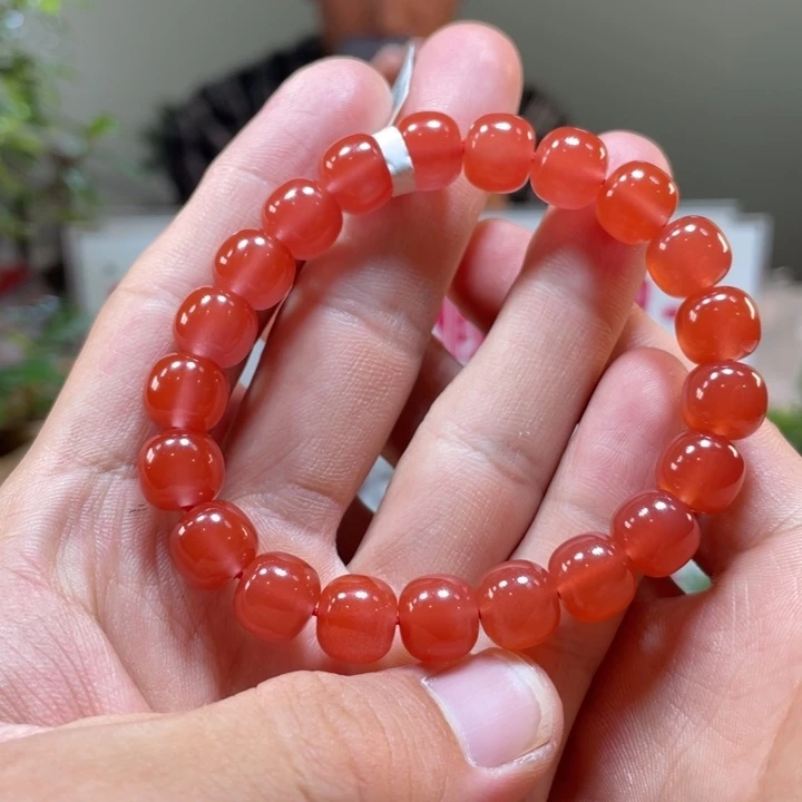 南红玛瑙大黑洞深水红老型单圈10m m未镶嵌