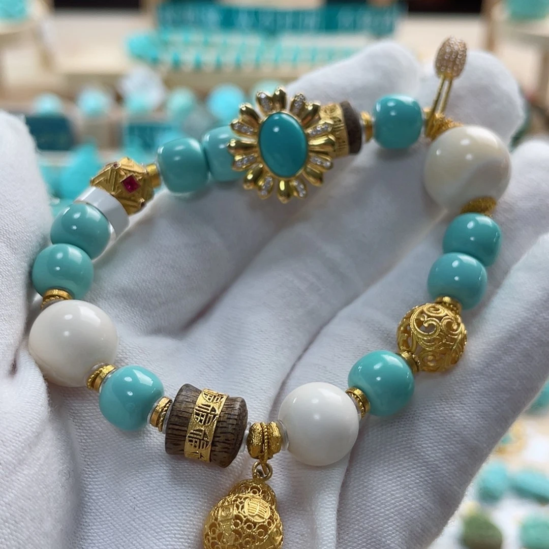 绿松石珠宝奇石18K金镶嵌