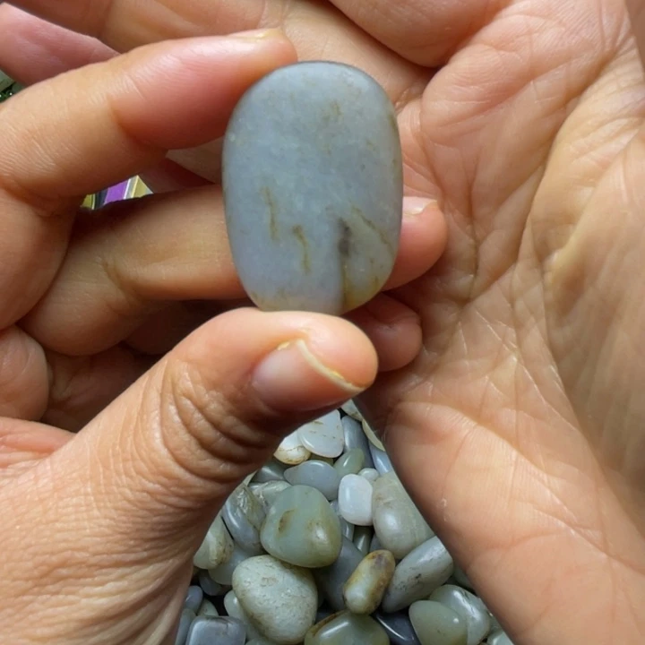 和田玉未镶嵌珠宝半成品