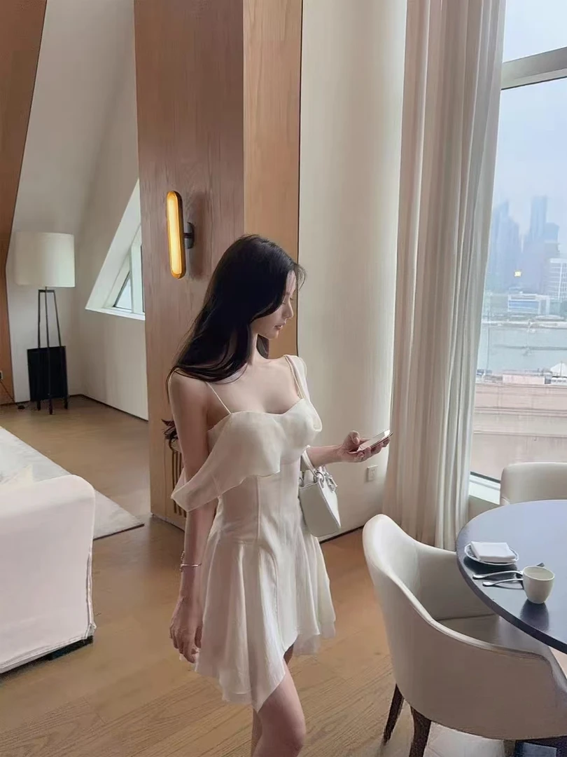 显瘦气质千金纯欲辣妹时尚女装