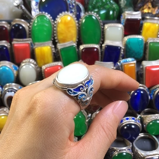 无合金复古设计风格